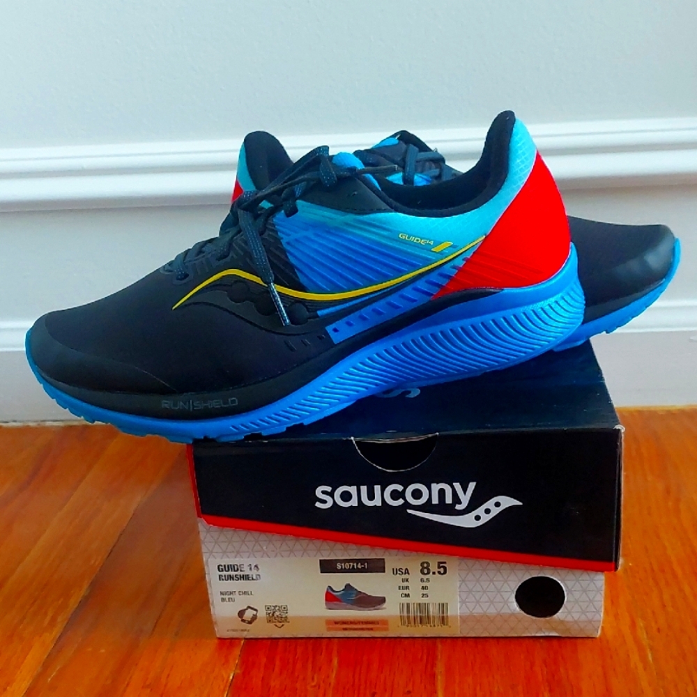 Saucony Guide 14 With Runshield, Ankle Support, Water Resistant - Last Pair